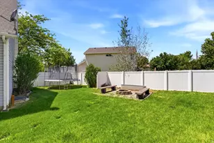 1016 N 525 W, Clinton, UT 84015 - Photo 29
