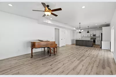 244 N 200 E, Salem, UT 84653 - Photo 17