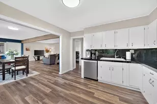 1110 E 2700 S, Salt Lake City, UT 84106 - Photo 9