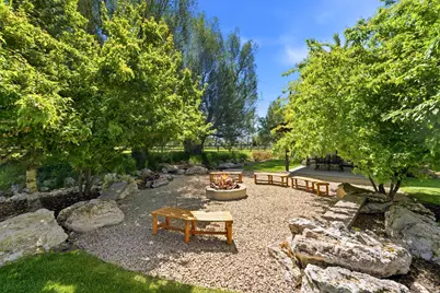 788 N Center St, Midway, UT 84049 - Photo 11