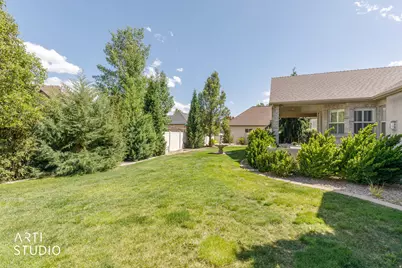 2327 Bluff Ridge Dr, Syracuse, UT 84075 - Photo 53