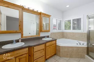 2327 Bluff Ridge Dr, Syracuse, UT 84075 - Photo 23