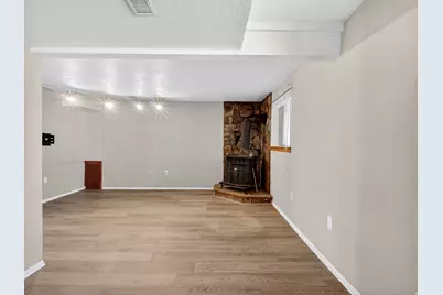 1371 E 5800 S, South Ogden, UT 84405 - Photo 11