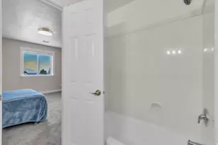 209 W High Sierra Dr, Elk Ridge, UT 84651 - Photo 71