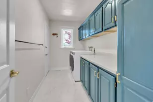 209 W High Sierra Dr, Elk Ridge, UT 84651 - Photo 45