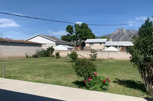5135 S 1000 E, Murray, UT 84117 - Photo 3