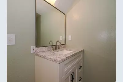 2648 E Eastmanor Dr, Cottonwood Heights, UT 84121 - Photo 29