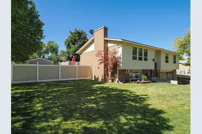2648 E Eastmanor Dr, Cottonwood Heights, UT 84121 - Photo 3