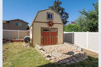 2648 E Eastmanor Dr, Cottonwood Heights, UT 84121 - Photo 51