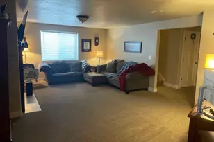 2056 E 1325 N, Layton, UT 84040 - Photo 39
