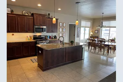 2056 E 1325 N, Layton, UT 84040 - Photo 17