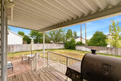 2045 Katies Way, Clearfield, UT 84015 - Photo 27