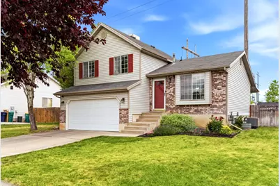 2045 Katies Way, Clearfield, UT 84015 - Photo 3