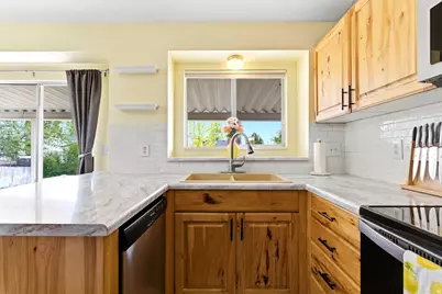 2045 Katies Way, Clearfield, UT 84015 - Photo 11