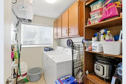 1176 E Cottonwood Dr, Sandy, UT 84094 - Photo 19