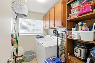 1176 E Cottonwood Dr, Sandy, UT 84094 - Photo 19