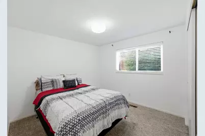 1176 E Cottonwood Dr, Sandy, UT 84094 - Photo 17