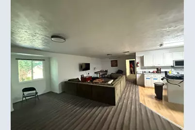 7046 S 700 E, Midvale, UT 84047 - Photo 9