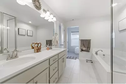 1038 S Old Towne Rd, Layton, UT 84041 - Photo 17