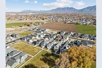 1038 S Old Towne Rd, Layton, UT 84041 - Photo 35