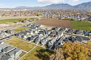 1038 S Old Towne Rd, Layton, UT 84041 - Photo 35