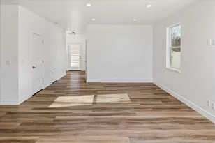 869 Three Point Ave, Logan, UT 84321 - Photo 13