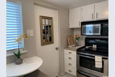 889 W 3600 S, Bountiful, UT 84010 - Photo 7