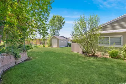 889 W 3600 S, Bountiful, UT 84010 - Photo 15
