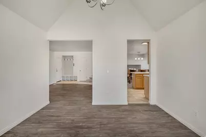 2798 W Denali Dr S, Taylorsville, UT 84129 - Photo 7