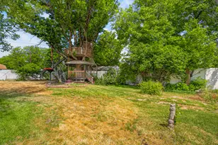 74 S 300 E, Springville, UT 84663 - Photo 35