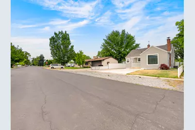 74 S 300 E, Springville, UT 84663 - Photo 41