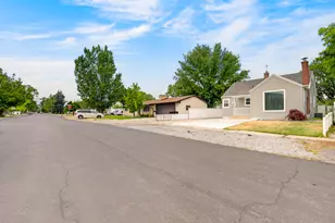 74 S 300 E, Springville, UT 84663 - Photo 41
