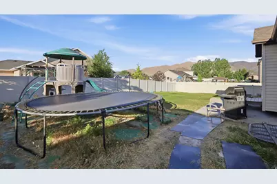 1101 E Searle Ln N, Eagle Mountain, UT 84005 - Photo 45