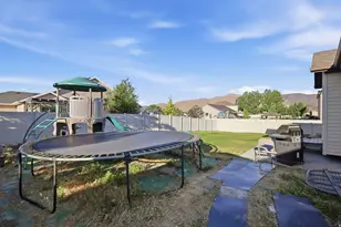1101 E Searle Ln N, Eagle Mountain, UT 84005 - Photo 45