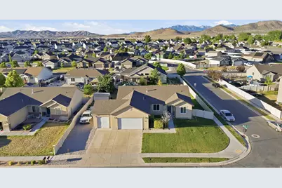 1101 E Searle Ln N, Eagle Mountain, UT 84005 - Photo 55
