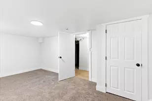 671 W 1800 N, Clinton, UT 84015 - Photo 21