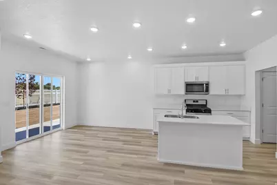 718 W 750 N, Smithfield, UT 84335 - Photo 9