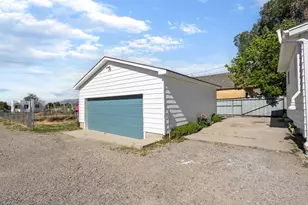318 W Vine St, Tooele, UT 84074 - Photo 27