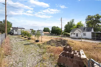 318 W Vine St, Tooele, UT 84074 - Photo 27