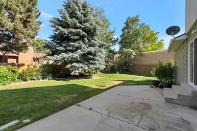 1725 E Faunsdale Cir S, Sandy, UT 84092 - Photo 29