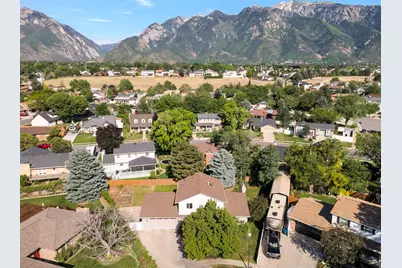 1725 E Faunsdale Cir S, Sandy, UT 84092 - Photo 31