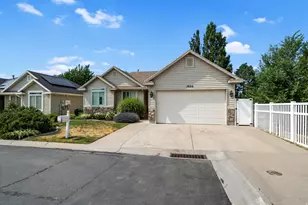 1606 W Seneca Dr N, Roy, UT 84067 - Photo 3