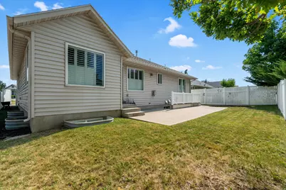 1606 W Seneca Dr N, Roy, UT 84067 - Photo 31