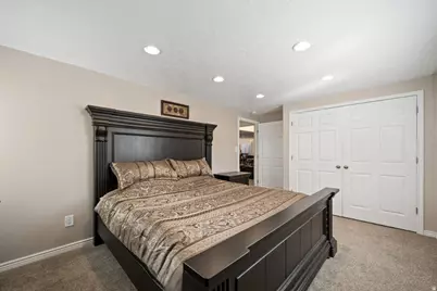 1606 W Seneca Dr N, Roy, UT 84067 - Photo 27
