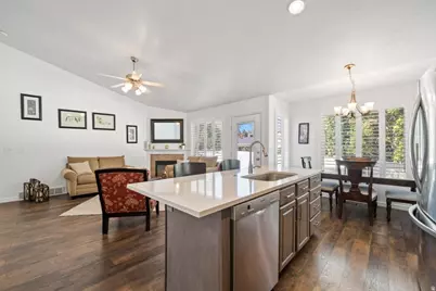 1606 W Seneca Dr N, Roy, UT 84067 - Photo 7