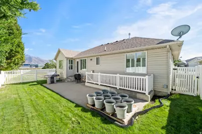 1606 Seneca Dr, Roy, UT 84067 - Photo 33