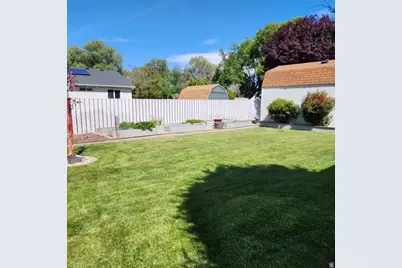 2251 N 850 W, Clinton, UT 84015 - Photo 3