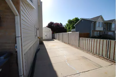 2251 N 850 W, Clinton, UT 84015 - Photo 23