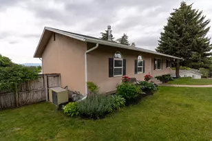 480 E 100 N, Smithfield, UT 84335 - Photo 5