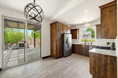 313 W Peridot Dr, Washington, UT 84780 - Photo 9